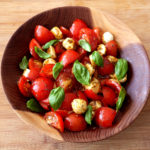 Fanntastisch gesund abnehmen mit Sport - Rezept Tomate Mozzarella Salat